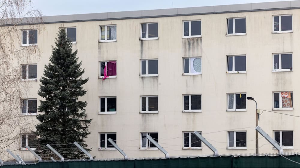 In den Erstaufnahmeeinrichtungen des Landes wohnen nun wieder weniger Flüchtlinge. / Foto: Michael Reichel/dpa-Zentralbild/dpa