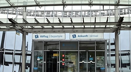 Die Erwartungen am Flughafen Erfurt-Weimar sind etwas gedämpft. / Foto: Martin Schutt/dpa