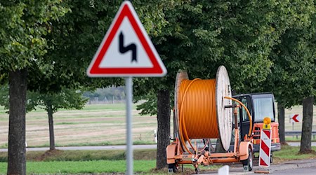 Erst 14 Prozent der privaten Haushalten in Thüringen sind mit Glasfaser versorgt. / Foto: Jan Woitas/dpa-Zentralbild/dpa