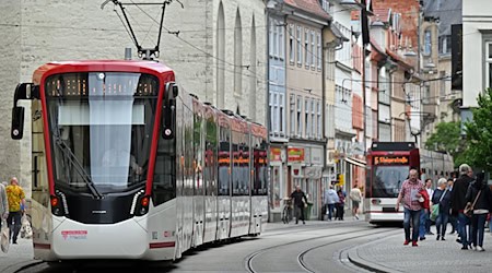 Ticketpreise im Nahverkehr steigen in Thüringen / Foto: Martin Schutt/dpa