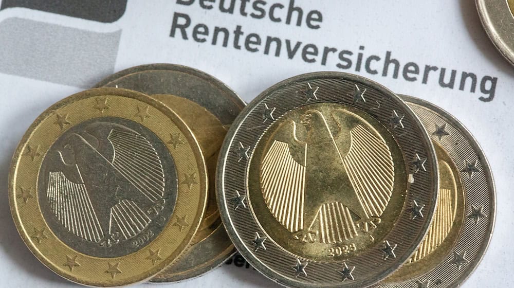 Bei vielen Rentnern reicht das Geld nicht (Symbolbild)  / Foto: Fernando Gutierrez-Juarez/dpa