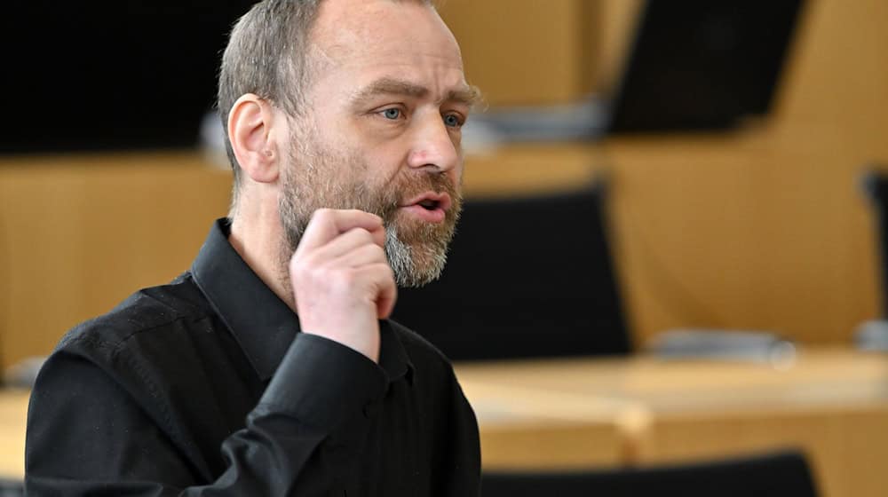 Thomas Hartung war nach einer schweren Erkrankung in die Politik zurückgekehrt - nun hat er den Kampf um seine Gesundheit verloren. (Archivfoto) / Foto: Martin Schutt/dpa