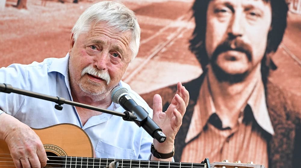 Liedermachter Wolf Biermann sieht AfD und BSW kritisch. (Archivbild) / Foto: Jens Kalaene/dpa