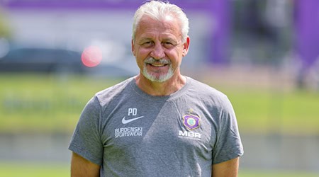 Aue-Trainer Pavel Dotchev will eine erneute Überraschung im DFB-Pokal schaffen. / Foto: Jan Woitas/dpa