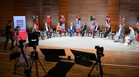 In einer TV-Runde trafen fast alle Thüringer Spitzenkandidaten der aussichtsreichen Parteien aufeinander. Björn Höcke von der AfD fehlte aus gesundheitlichen Gründen. / Foto: Hannes P. Albert/dpa