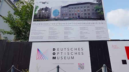 Optische Effekte, Experimente und eine reicher Sammlung - das soll das neue Deutsche Optische Museum bieten. / Foto: Martin Schutt/dpa