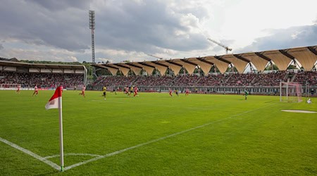 Das Steigerwaldstadion in Erfurt. Der Club sucht einen Trikotpsonsor per Gewinnspiel. / Foto: Jan Woitas/dpa