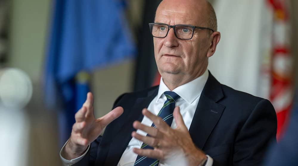 Will bei der Landtagswahl am 22. September gegen die AfD gewinnen: Brandenburgs Ministerpräsident Dietmar Woidke. (Archivbild) / Foto: Monika Skolimowska/dpa