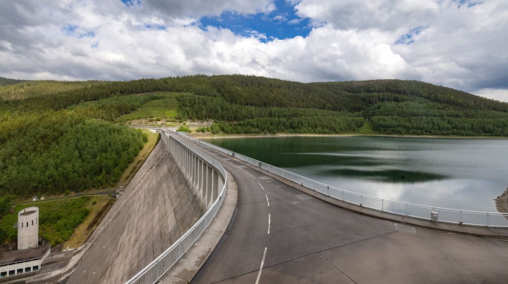 Die Talsperre Weida wird in den kommenden Jahren zur Baustelle - die hier zu sehende Talsperre Leibis/Lichte ist dagegen noch vergleichsweise neu. (Symbolbild) / Foto: Michael Reichel/dpa-Zentralbild/dpa