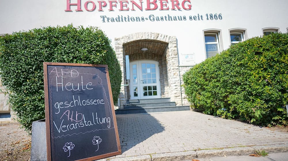 Nach juristischenAuseinadersetzungen haben Medienvertreter keinen Zugang zur AfD-Wahlparty in Erfurt. / Foto: Michael Kappeler/dpa