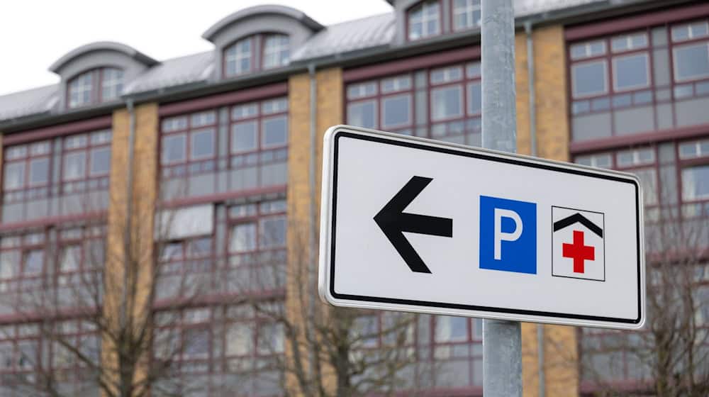 Sondershausen, Sömmerda und Bad Frankenhausen: Der Klinikbetreiber KMG hat drei Standorte in Thüringen, das Haus in Bad Frankenhausen soll neu ausgerichtet werden. (Archivbild) / Foto: Michael Reichel/dpa