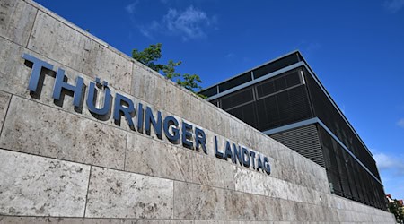 Thüringens Landtag trifft sich zu seiner ersten, wahrscheinlich turbulenten Sitzung (Archivbild).  / Foto: Martin Schutt/dpa