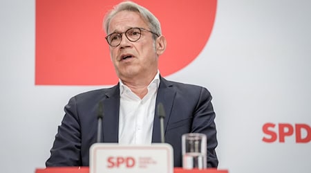 Sieht den Ball bei der CDU: Georg Maier, Thüringens Innenminister und SPD-Spitzenkandidat bei der Landtagswahl. / Foto: Kay Nietfeld/dpa