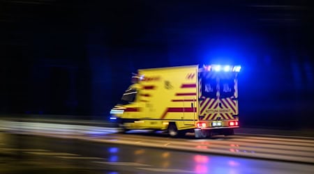 Drei Menschen wurden bei einem Unfall auf der A4 bei Stadtroda verletzt. (Symbolbild) / Foto: Robert Michael/dpa