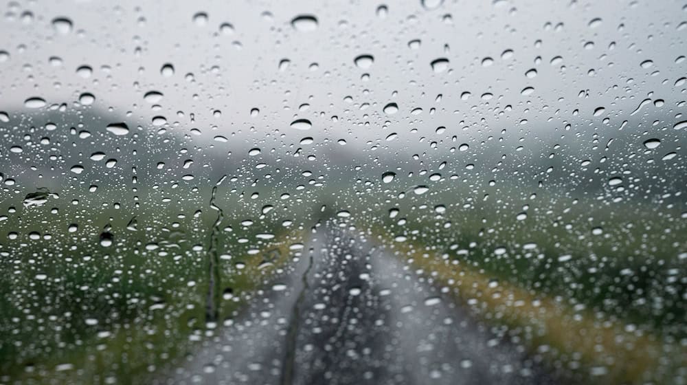 Regen und Gewitter sind in Thüringen vorhergesagt. (Archivbild) / Foto: Daniel Vogl/dpa