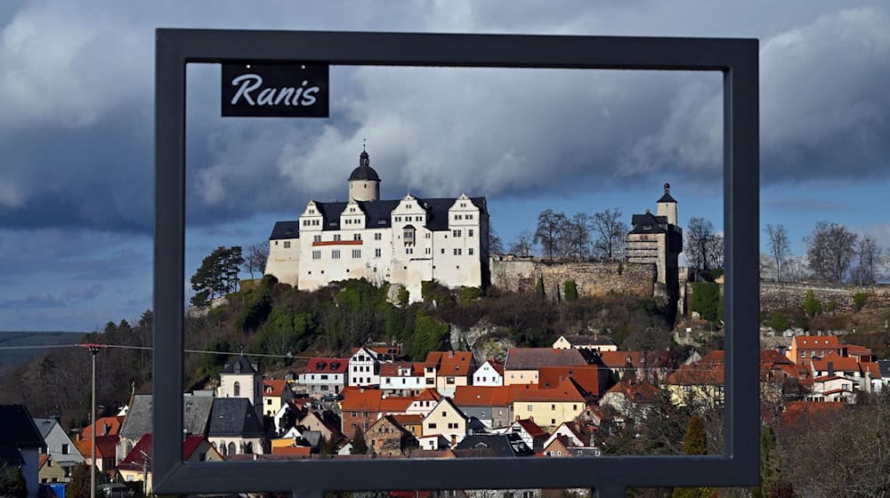 Rund sechs Millionen Euro sind für die Torhaus-Sanierung auf der Burg Ranis eingeplant. (Archivbild) / Foto: Martin Schutt/dpa