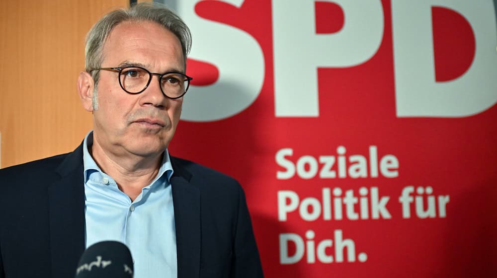 SPD-Chef Maier ist pessimistisch, dass es zu einer Brombeer-Koalition in Thüringen kommt   / Foto: Martin Schutt/dpa