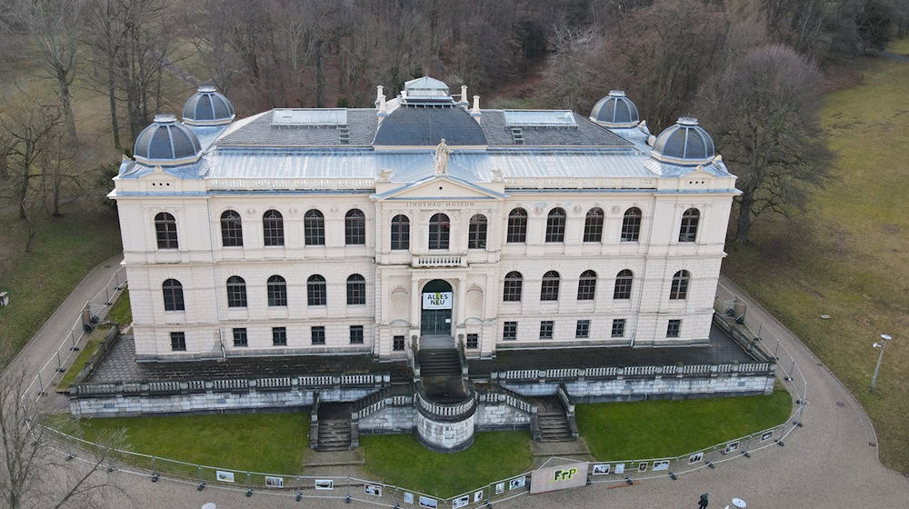 Der Brandenburger Künstler Dieter Appelt ist mit dem Gerhard-Altenbourg-Preis 2025 des Lindenau-Museums ausgezeichnet worden. (Archivbild) / Foto: Bodo Schackow/dpa-Zentralbild/dpa