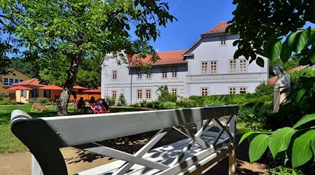 Das Schillerhaus hat den diesjährigen Museumspreis der Sparkassen-Kulturstiftung Hessen-Thüringen gewonnen, der Förderpreis ging an die Anatomische Sammlung der Friedrich-Schiller-Universität Jena. (Archivbild) / Foto: Martin Schutt/dpa-Zentralbild/dpa