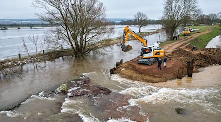 Mit einer Kampagne möchte das Thüringer Innenministerium die Menschen im Freistaat über das richtige Verhalten bei Hochwasser und anderen Katastrophen sensibilisieren. / Foto: Jan Woitas/dpa