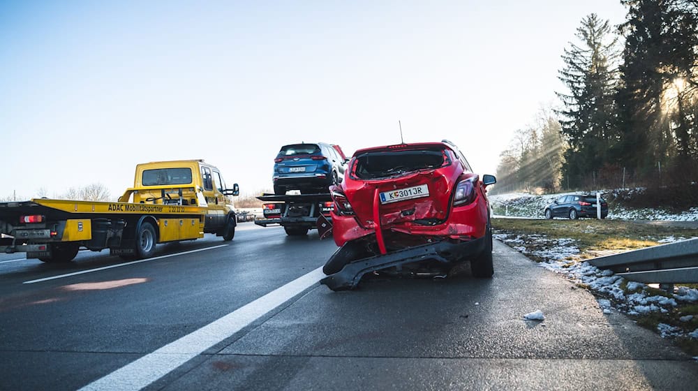 Ein zwölfjähriges Mädchen wurde bei den Unfällen schwer verletzt. / Foto: David Breidert/dpa