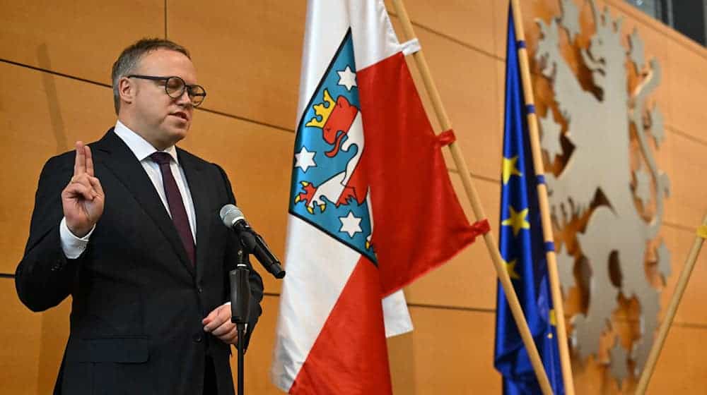 Mario Voigt bei seiner Vereidigung zum neuen Ministerpräsidenten von Thüringen. / Foto: Martin Schutt/dpa