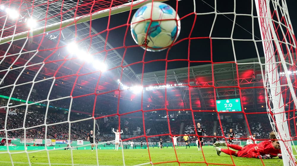 Traumtore gab es beim 3:0 im Pokal von RB Leipzig gegen Eintracht Frankfurt. Am Sonntag kommt es zum erneuten Aufeinandertreffen. / Foto: Jan Woitas/dpa