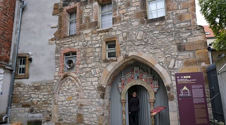 Die Alte Synagoge gehört zu den jüdisch-mittelalterlichen Stätten, dank derer Erfurt den Welterbe-Titel erhalten hat. (Symbolbild) / Foto: Jens Kalaene/dpa