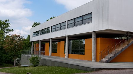 Das Musikgymnasium Belvedere in Weimar ist eines der Spezialgymnasien in Thüringen. (Archivbild) / Foto: Monika Skolimowska/dpa-Zentralbild/dpa