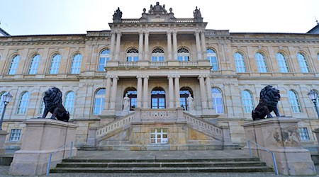 Etwa 144.000 Besucherinnen und Besucher zählte die Friedenstein Stiftung Gotha im vergangenen Jahr bei ihren Veranstaltungen und in ihren Einrichtungen - darunter das Herzogliche Museum. (Archivbild)  / Foto: Martin Schutt/dpa-Zentralbild/dpa