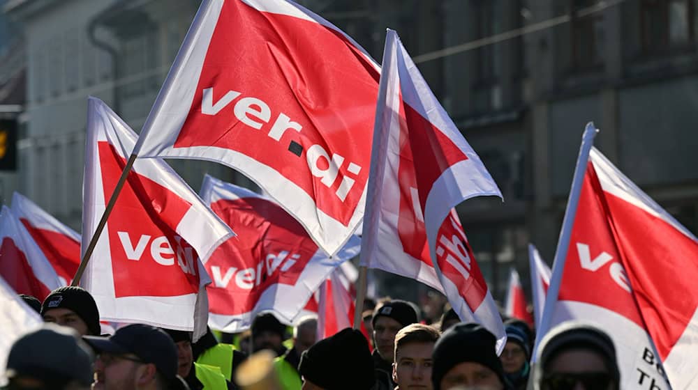 Die Gewerkschaft Verdi will Hunderte Menschen auf die Straße bringen. (Archivbild) / Foto: Martin Schutt/dpa