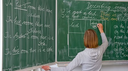 Der Thüringer Landtag diskutiert über das Schulgesetz. / Foto: Patrick Pleul/dpa-Zentralbild/dpa