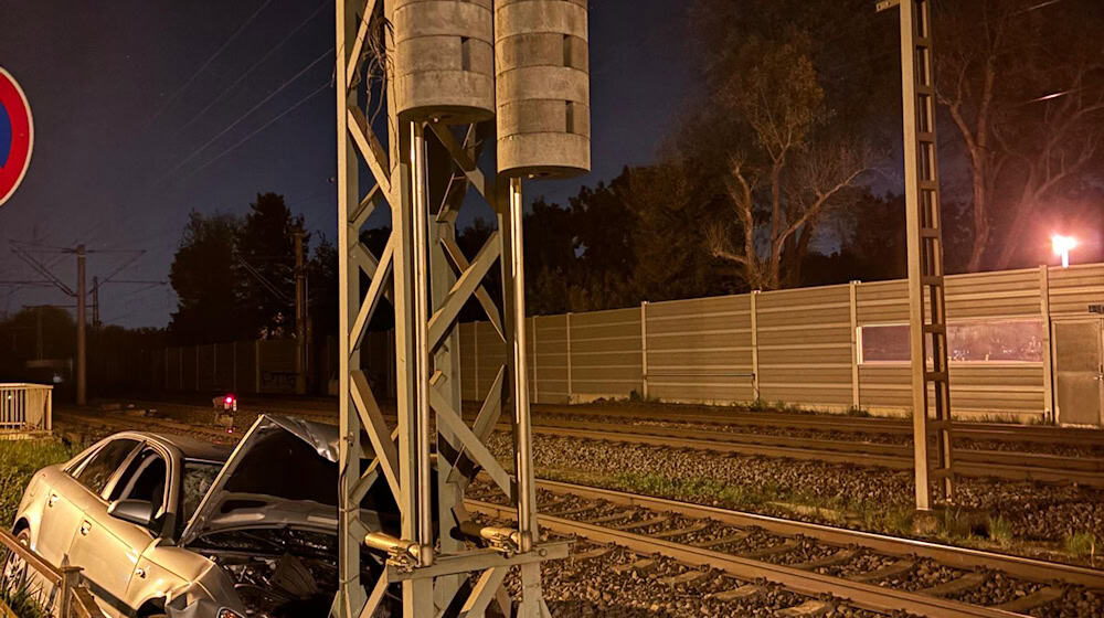 Der Unfall passierte in der Nacht zum 1. Mai. (Handout) / Foto: .../Landespolizeiinspektion Erfurt/dpa