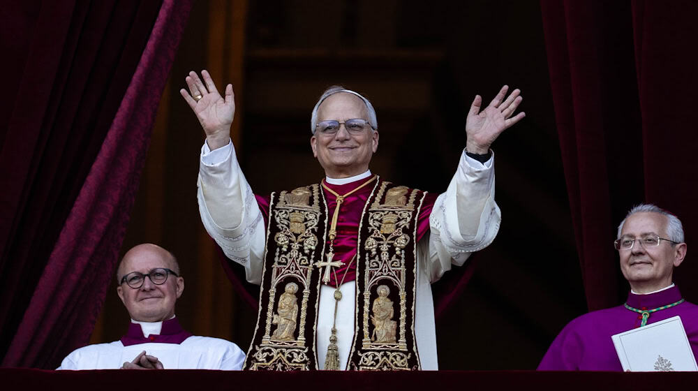 Auch Leo XIV. solle ein Mahner für Gerechtigkeit und Frieden sein.  / Foto: Oliver Weiken/dpa