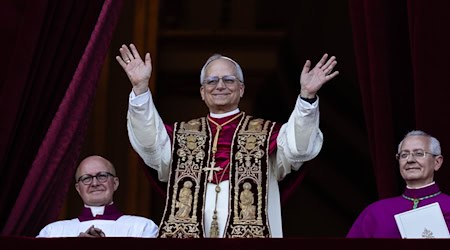Auch Leo XIV. solle ein Mahner für Gerechtigkeit und Frieden sein.  / Foto: Oliver Weiken/dpa