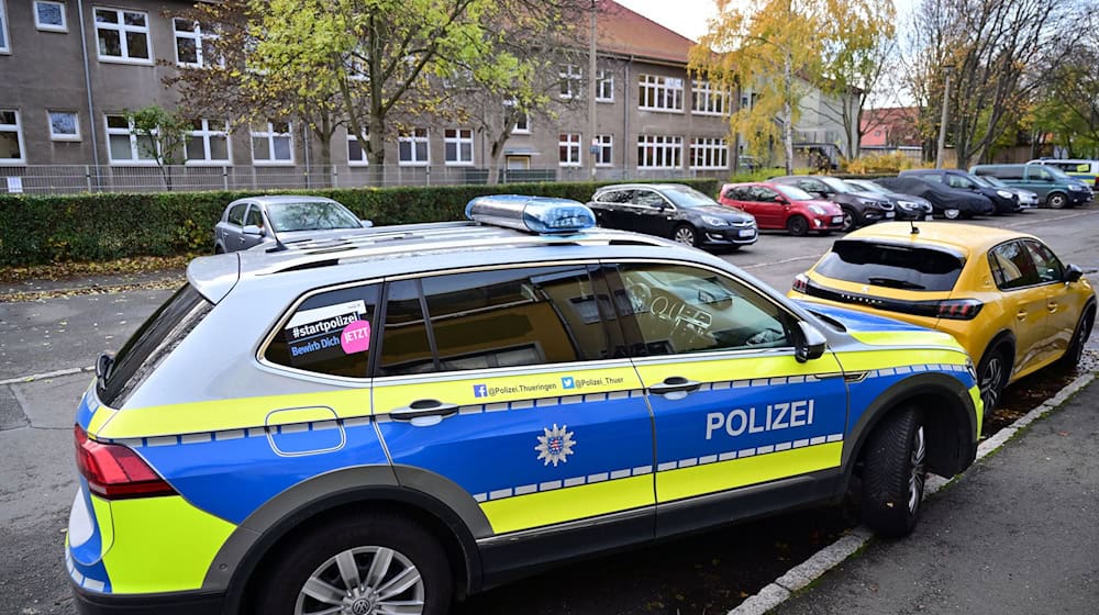 Immer wieder kommt es an Thüringer Schulen zu Bombendrohungen. Bisher wurden aber keine Tatverdächtige ermittelt. (Archivbild) / Foto: Martin Schutt/dpa