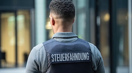 Thüringens Steuerfahnder rückten mehr als 300 Mal aus  / Foto: Silas Stein/dpa