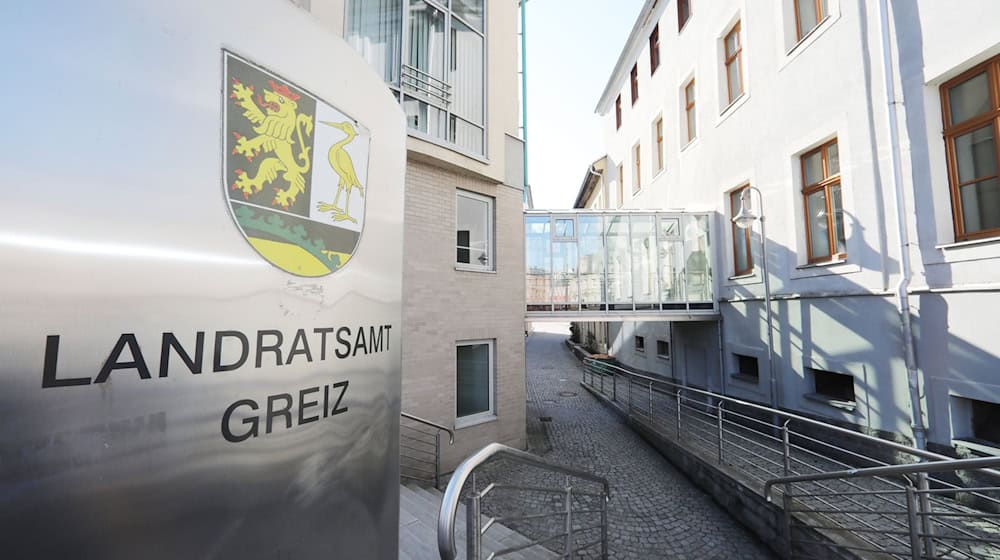 Es gibt Streit um die Arbeitspflicht für Asylbewerber - der Kreis Greiz sieht sich bestätigt. (Symbolbild) / Foto: Bodo Schackow/dpa-Zentralbild/dpa