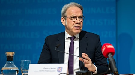 Thüringens Innenminister Georg Maier (SPD) begrüßt das Verbot einer «Reichsbürger»-Gruppierung. (Archivbild)  / Foto: Jacob Schröter/dpa