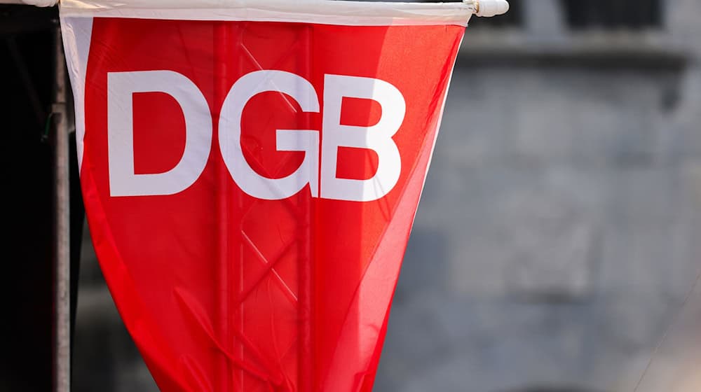 In seinem Aufruf zum Tag der Arbeit fordert der DGB unter anderem einen nationalen Aktionsplan zur Stärkung der Tarifbindung. (Symbolfoto) / Foto: Christoph Reichwein/dpa