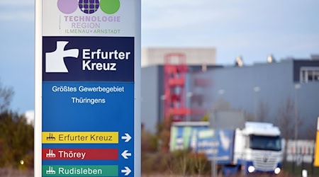 Wirtschaftsministerin für Stromtrasse zu Thüringens größtem Gewerbegebiet   / Foto: picture alliance / Martin Schutt/dpa-Zentralbild/ZB