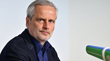 Thüringens BSW-Fraktionschef Frank Augsten hält die AfD nicht für eine «normale Partei». (Archivbild)  / Foto: Martin Schutt/dpa