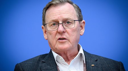 Thüringens früherer Ministerpräsident Bodo Ramelow fordert eine zügige Wahl eines Bundeskanzlers. (Archivbild) / Foto: Bernd von Jutrczenka/dpa