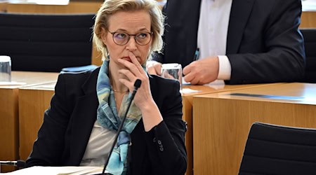 Thüringen mit Finanzministerin Wolf steht vor schwierigen Haushaltsverhandlungen. (Archivbild) / Foto: Martin Schutt/dpa