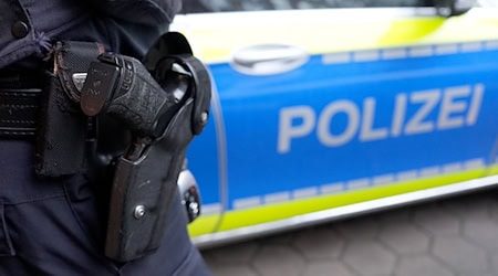 Die Beamten führten ein aufklärendes Gespräch mit dem jungen Mann. (Symbolbild) / Foto: Marcus Brandt/dpa