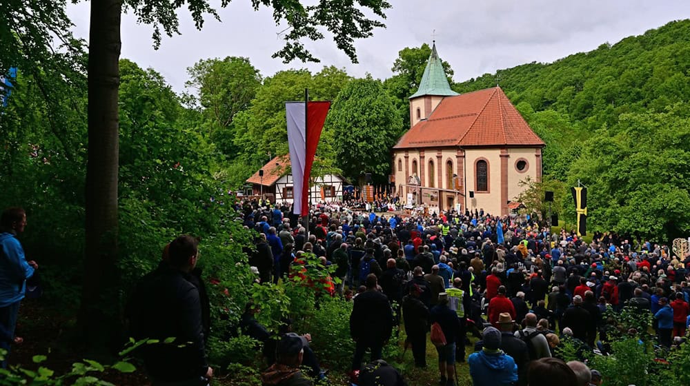 Traditionelle Männerwahlfahrt im Thüringer Eichsfeld. / Foto: Martin Schutt/dpa