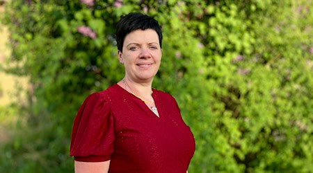 Diana Schmidt ist Vorsitzende des Hebammenlandesverbandes Thüringen. Die von der Landesärztekammer vorgeschlagene Zentralisierung von Geburtskliniken in Thüringen würde aus Sicht des Landeshebammenverbandes zulasten ländlicher Regionen gehen. / Foto: Annett Gehler/dpa