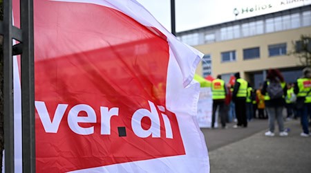 Die Gewerkschaft Verdi fordert die Anerkennung des Flächentarifs für Zalando-Mitarbeiter in Erfurt (Archivbild). / Foto: Philip Dulian/dpa