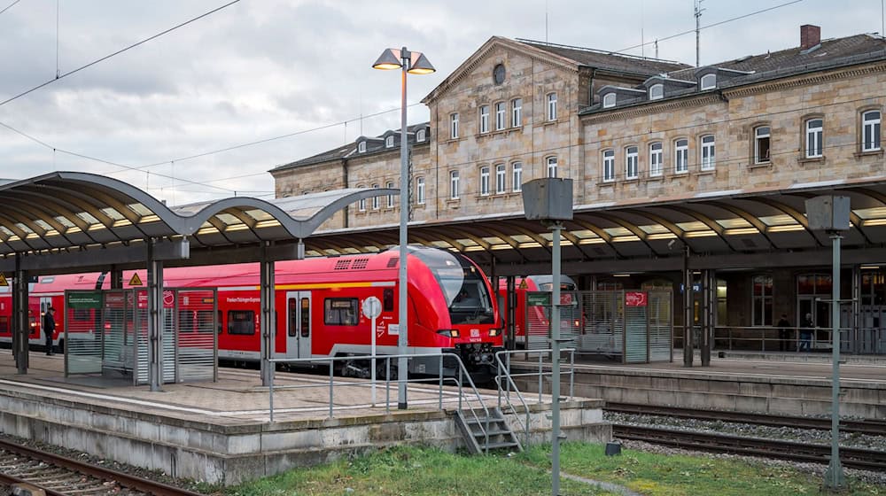 Der Bahnhof Bamberg war Schauplatz eines ungewöhnlichen Notfalls. (Symbolbild) / Foto: Daniel Vogl/dpa