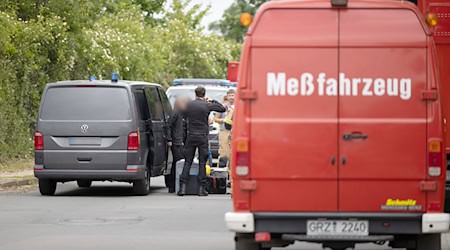 Ein verdächtiger Brief sorgt am Katasteramt in Zeulenroda für einen Polizeieinsatz.  / Foto: Kevin Fischer-Golde/DBG:NEWS/dpa